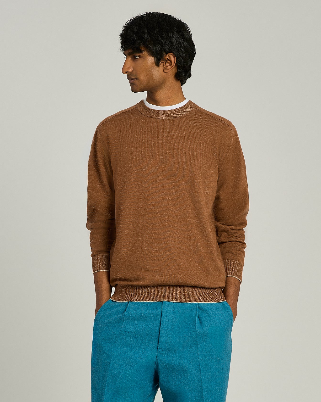 PURE VIRGIN WOOL CREW NECK SWEATER