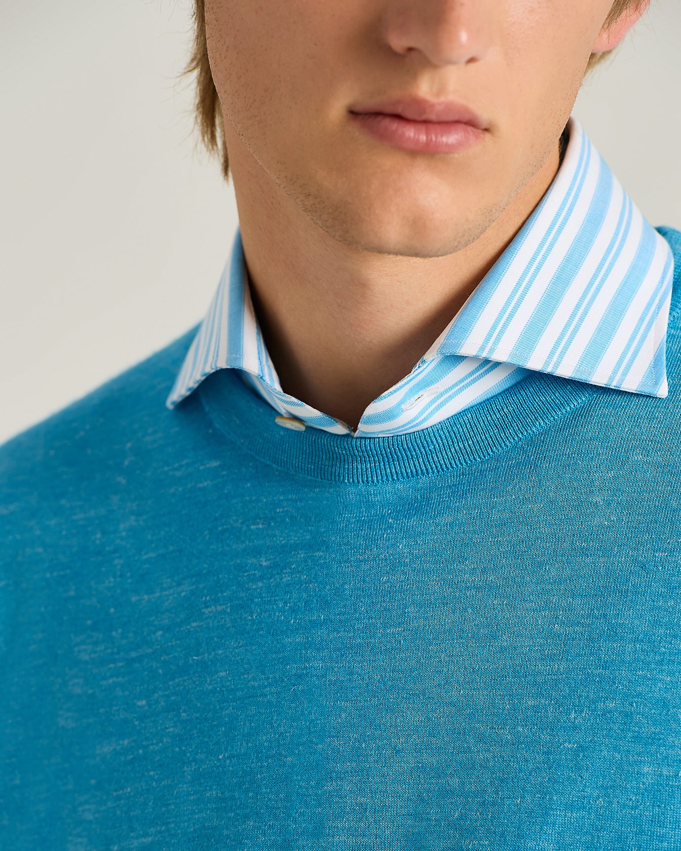 SILK, CASHMERE AND LINEN BLEND CREW NECK SWEATER