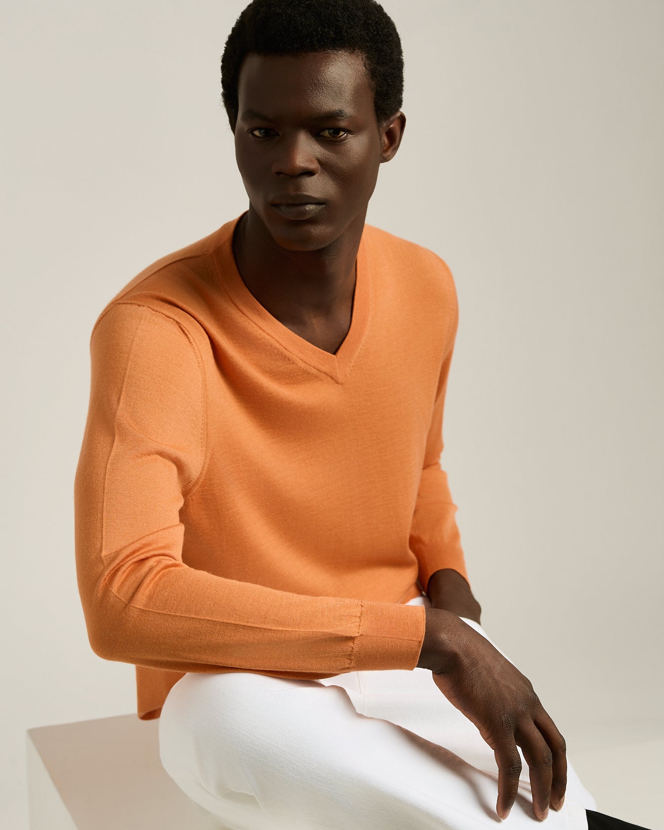 CASHMERE AND SILK V-NECK SWEATER