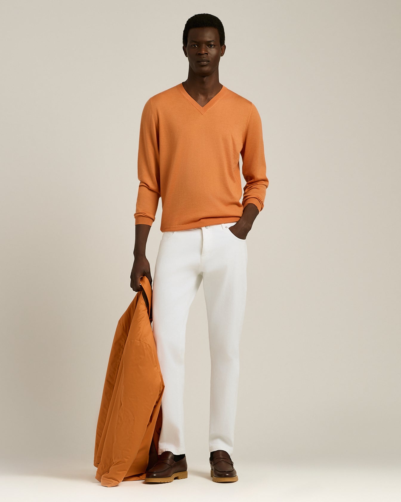 CASHMERE AND SILK V-NECK SWEATER