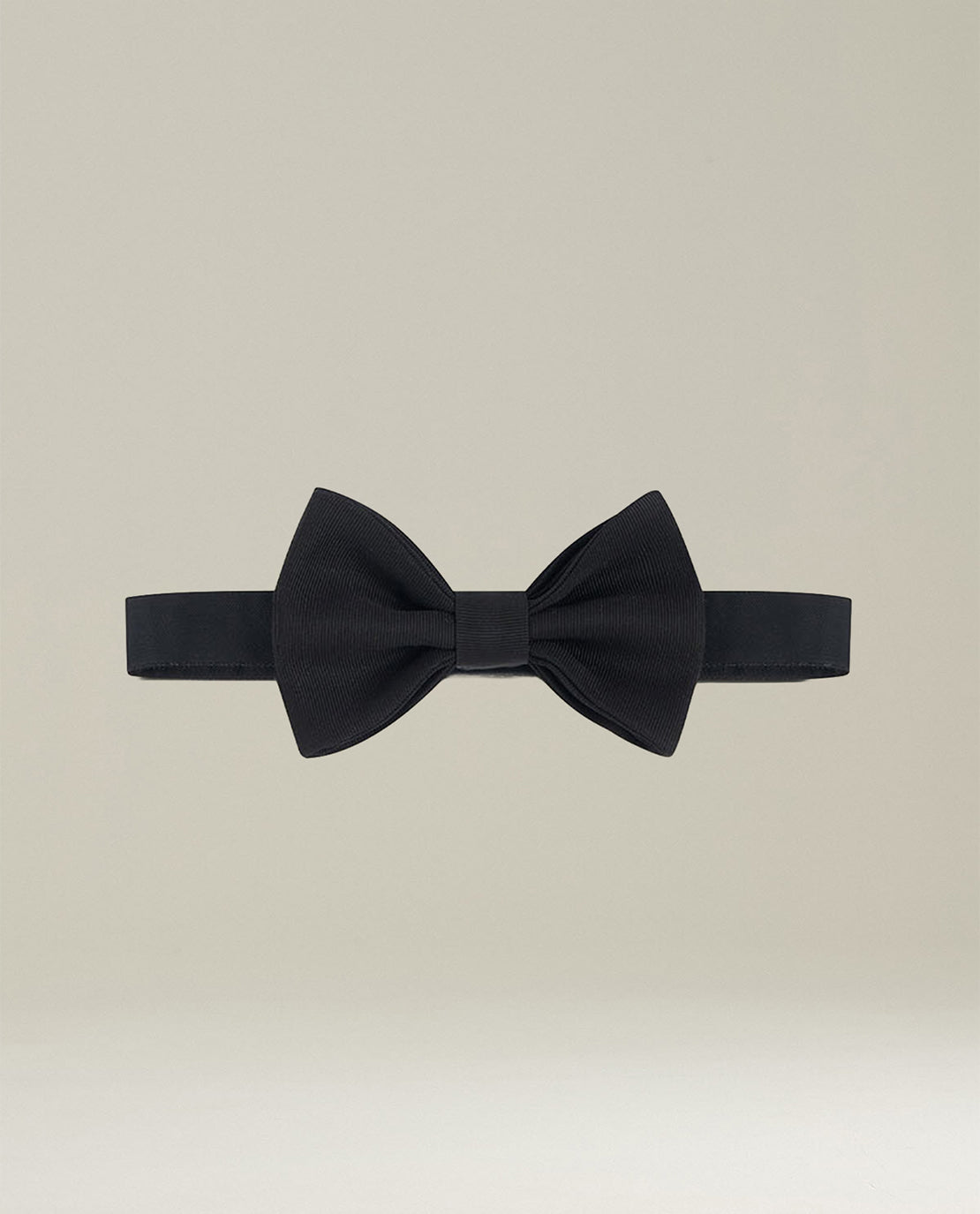 BOW TIE SILK