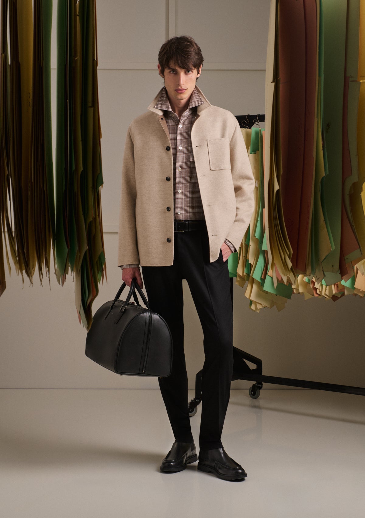WOOL AND CASHMERE TROUSERS WITH INTERNAL DRAWSTRING