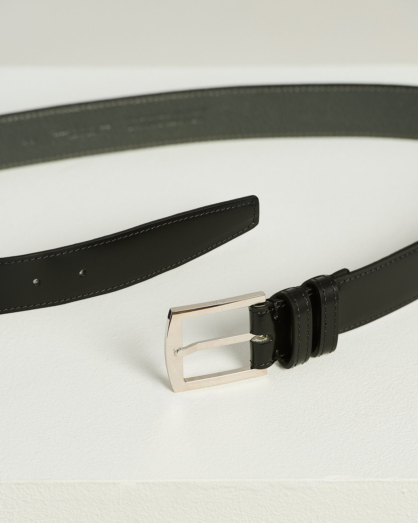 CALFSKIN LEATHER BELT WITH POLISHED BUCKLE