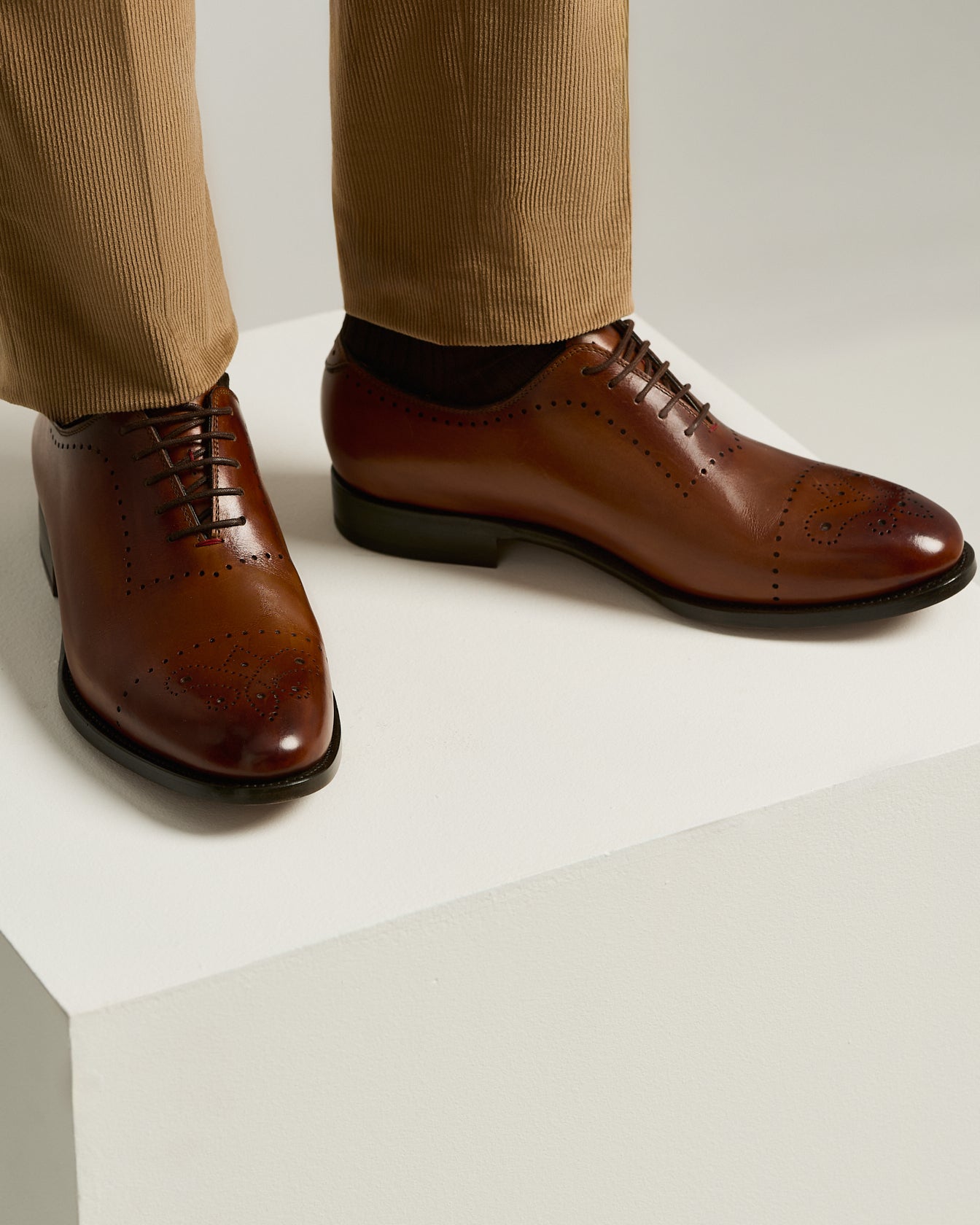 CARAVAGGIO ANTIQUED CALFSKIN SHOE