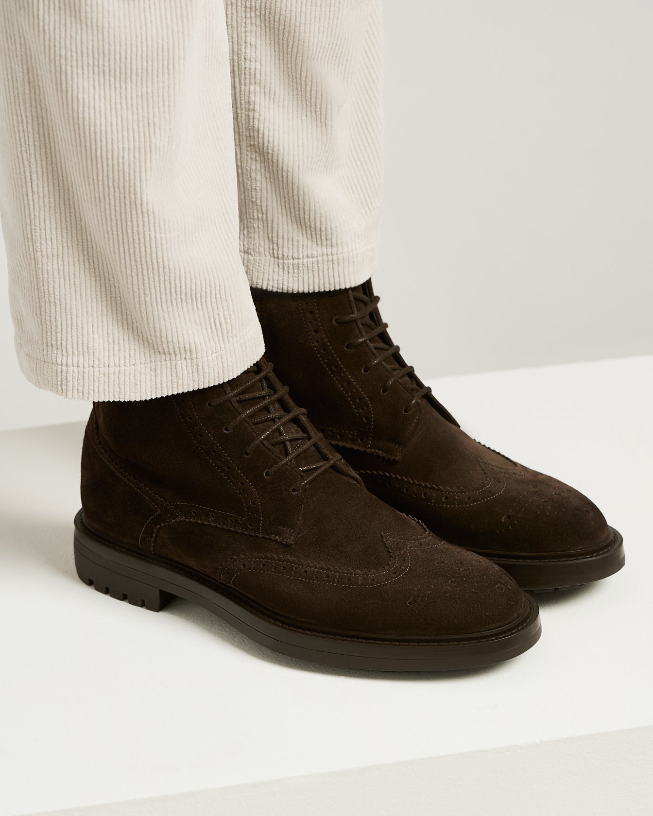 CALFSKIN BROGUE BOOT