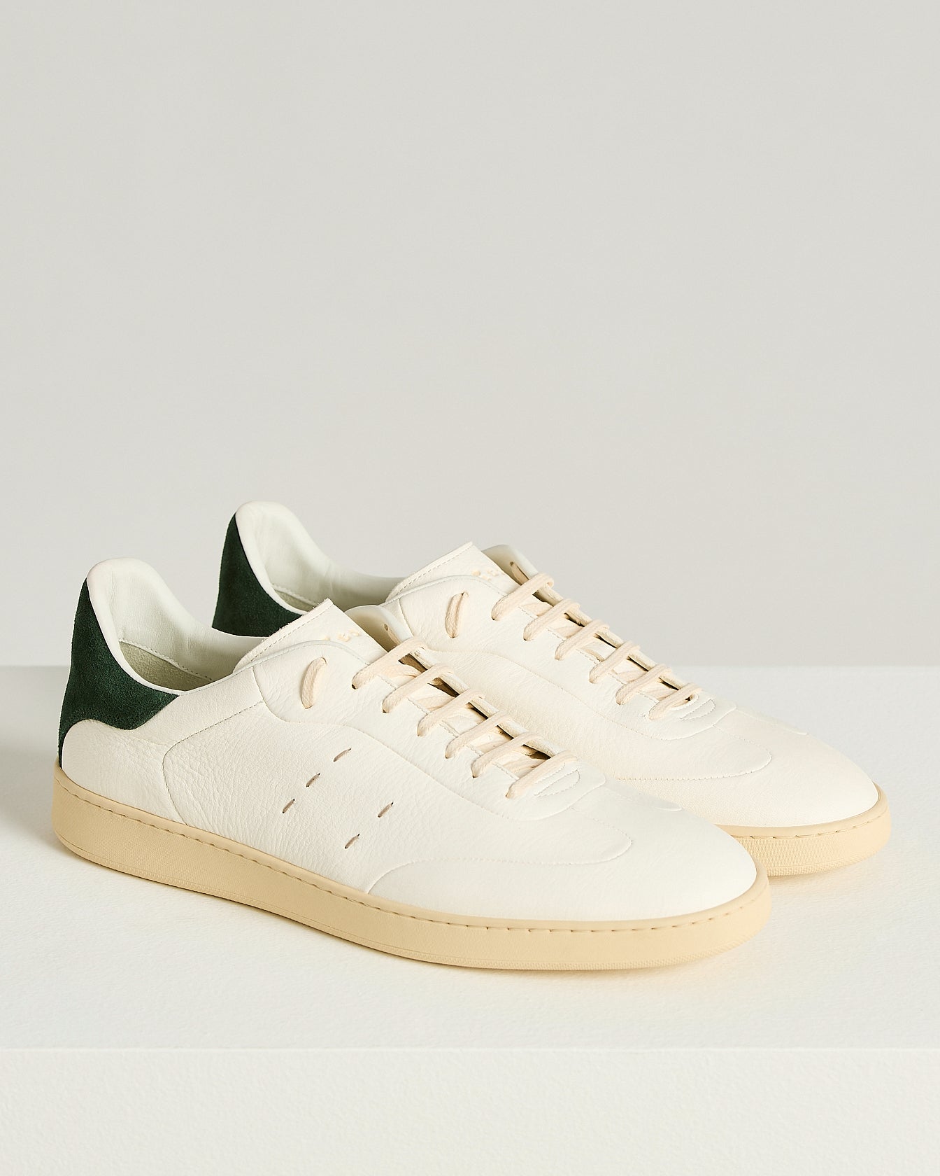 SNEAKERS WITH SUEDE DETAIL