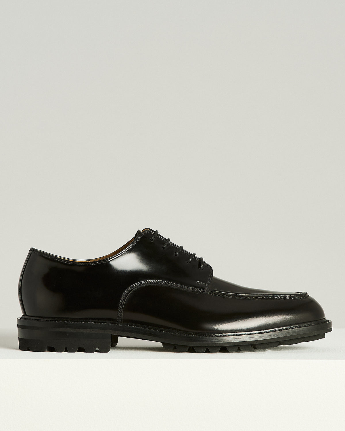 BLACK BRUSHED CALFSKIN DERBY SHOES WITH LUG SOLE 1