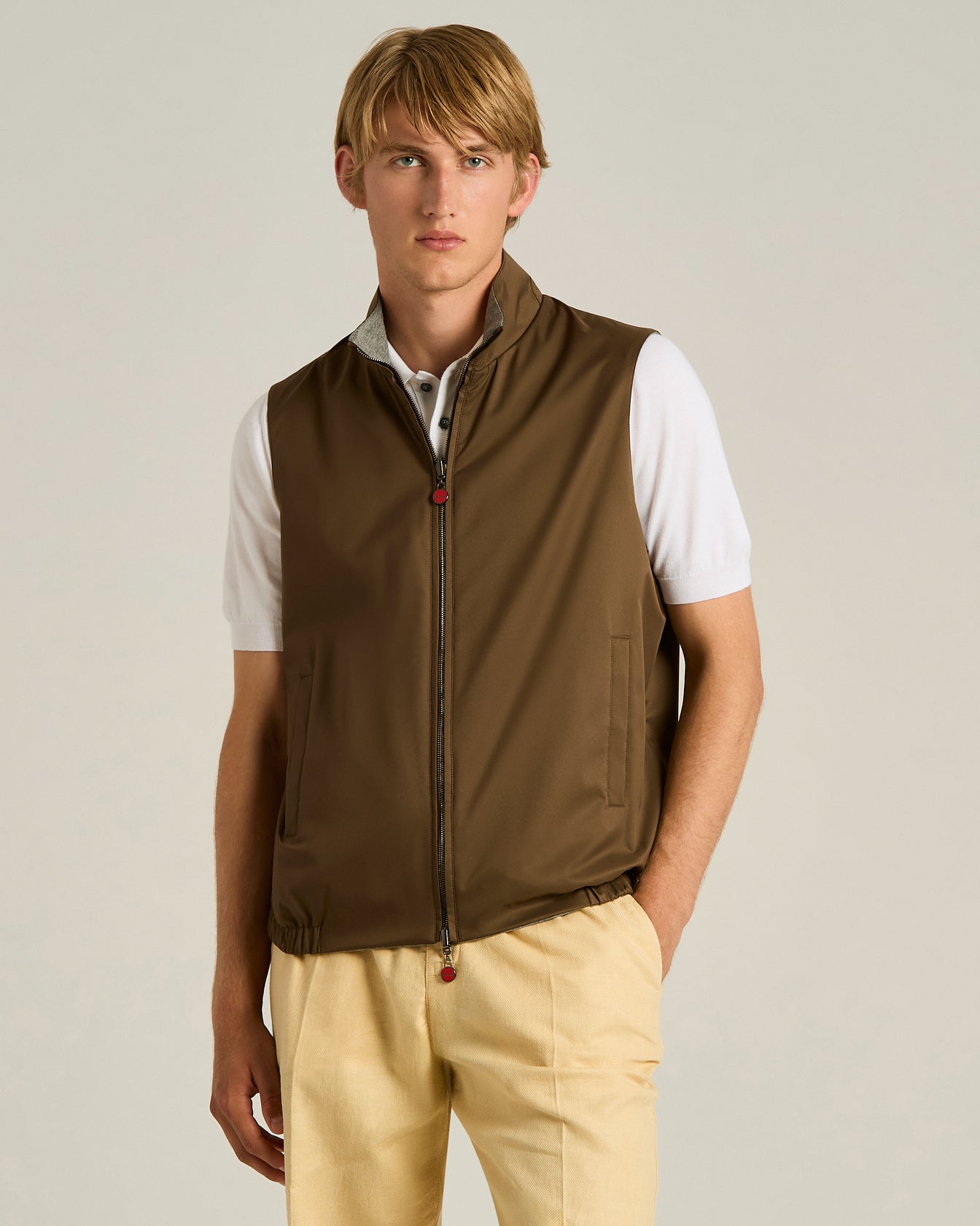 TECHNICAL FABRIC SLEEVELESS GILET WITH TWO-WAY ZIP