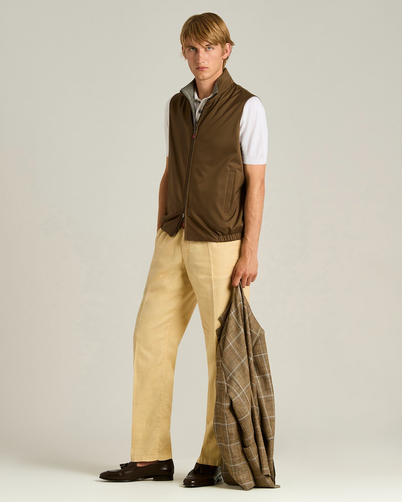 TECHNICAL FABRIC SLEEVELESS GILET WITH TWO-WAY ZIP