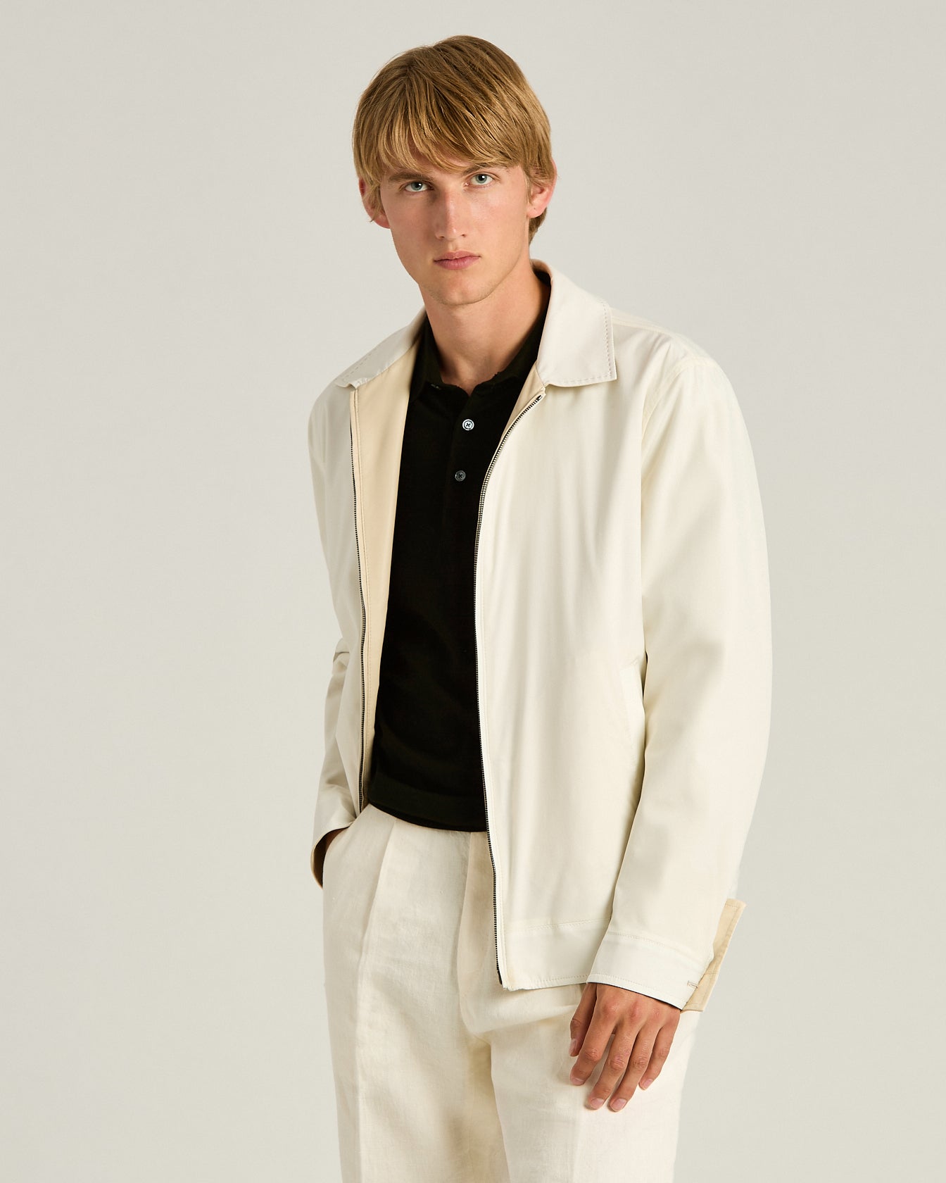 Men's ivory lambskin bomber jacket with zip and button cuffs | Kiton