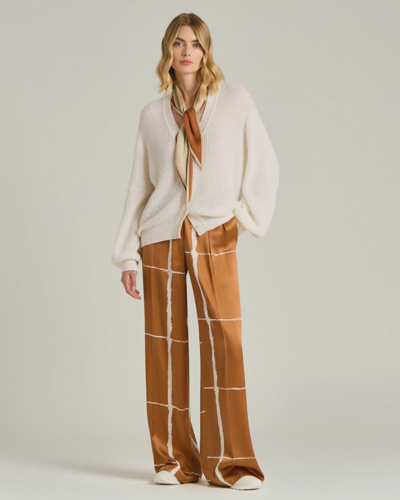 Silk Satin Trousers With Abstract Print In Leather 6