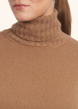 Kiton camel sweater for woman, made of cashmere - 4