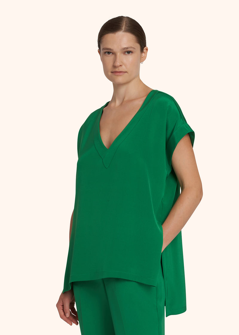 Kiton emerald green shirt for woman, made of silk - 2